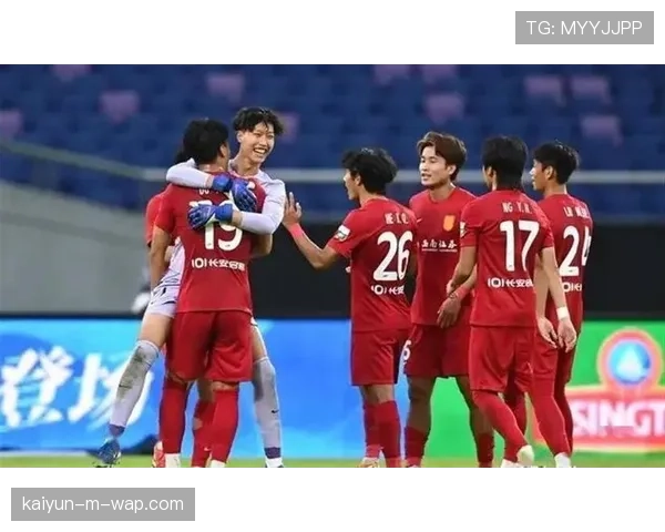 陈纯新折射破门加造乌龙，铜梁龙本土球员贡献意外之喜